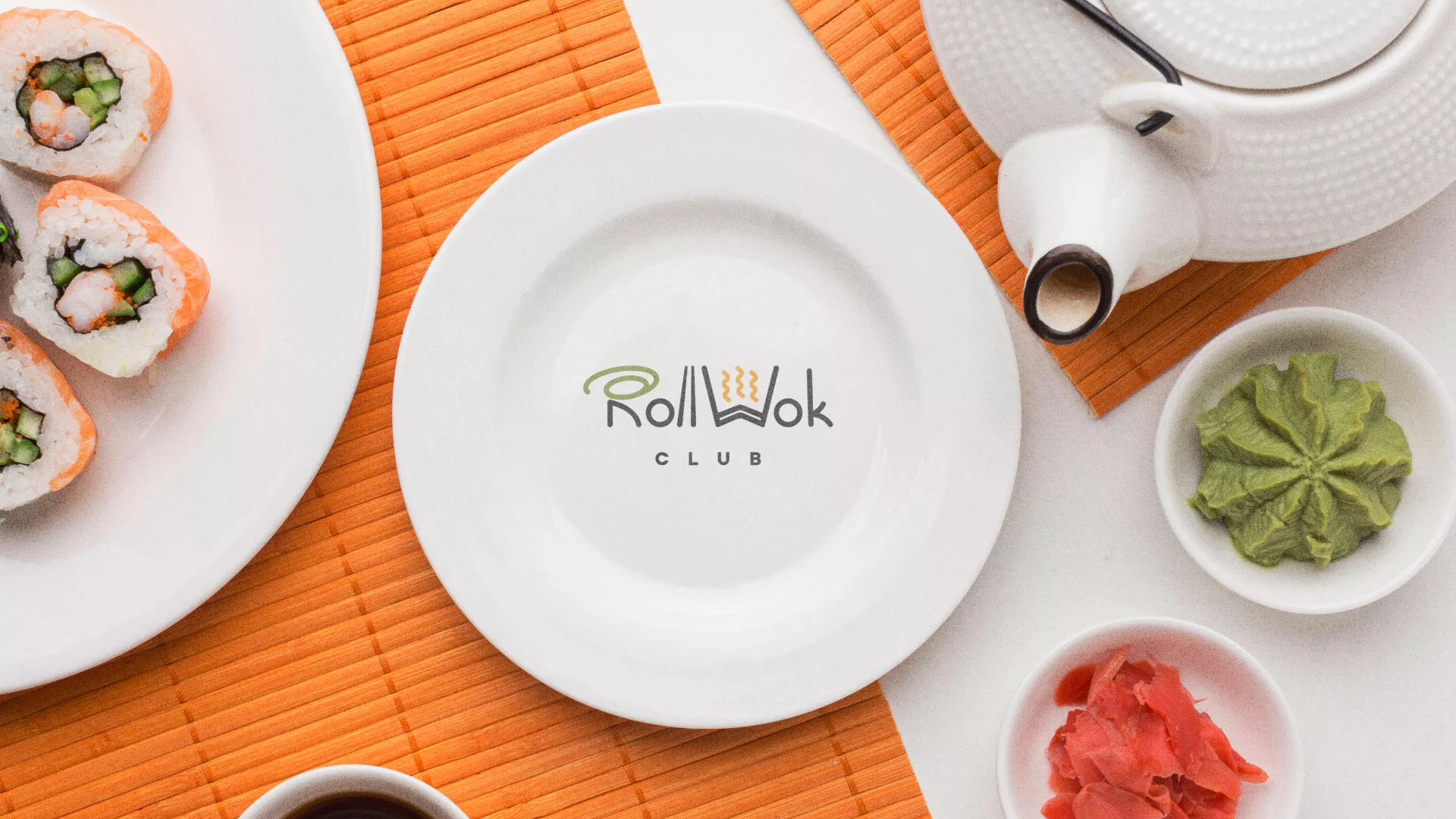 Разработка логотипа и фирменного стиля в Электрогорске для суши-бара «Roll Wok Club»
